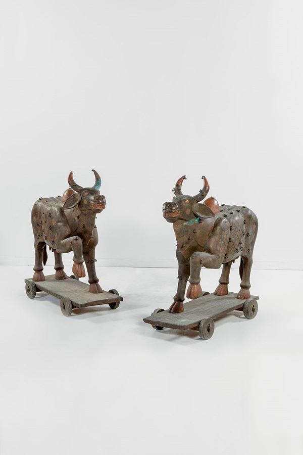 Coppia di sculture indiane raf