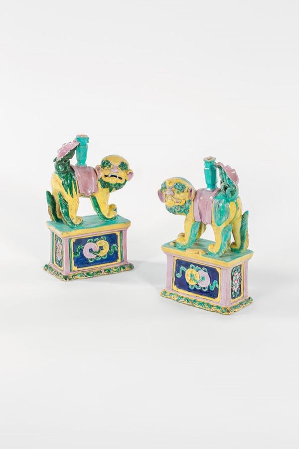Coppia di cani di Fo in porcel  - Asta Antiquariato - Incanto Casa d'Aste e Galleria