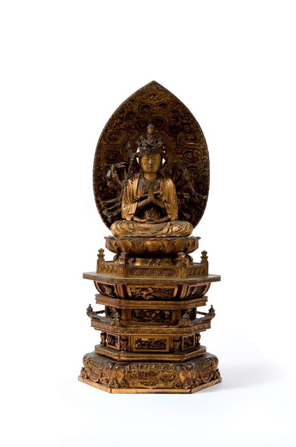 Grande figura di Kannon con au