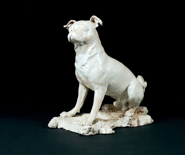 Scultura in maiolica bianca ra