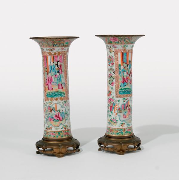 Coppia di vasi a tromba in por  - Auction Antiquariato - Incanto Casa d'Aste e Galleria