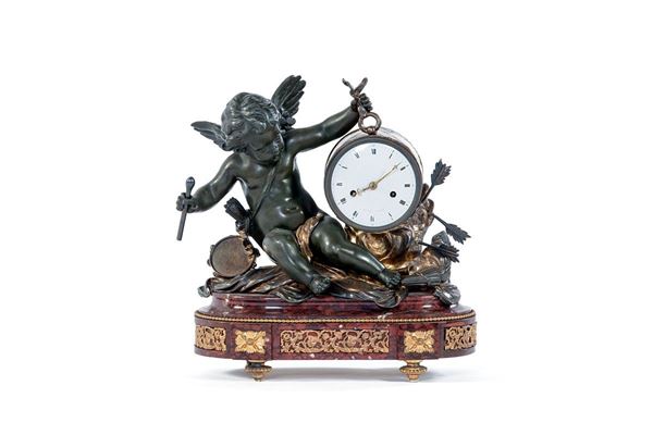 Orologio in bronzo a patina sc  - Asta Antiquariato - Incanto Casa d'Aste e Galleria