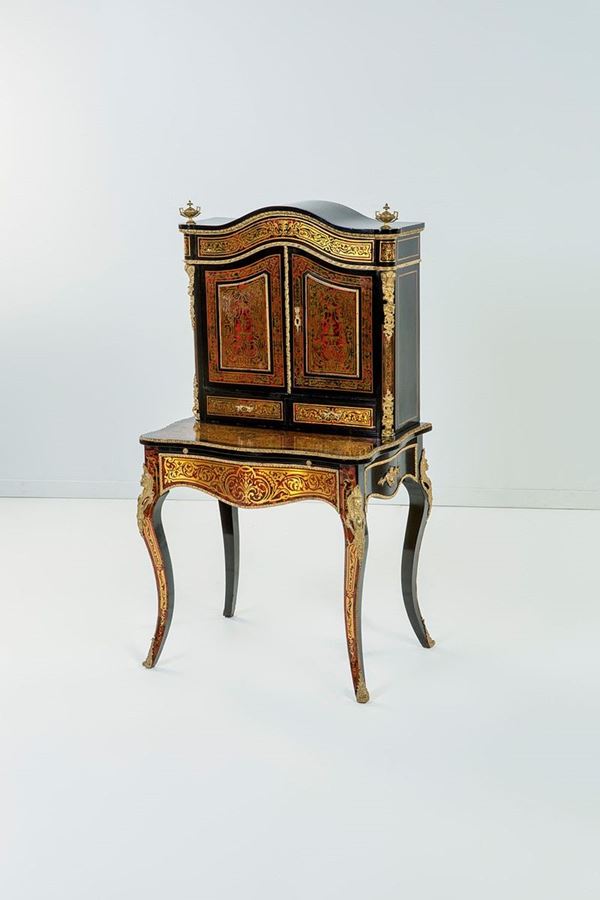 Bonheur du jour decorato con i