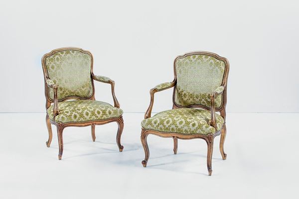 Coppia di poltrone in legno do  - Asta Antiquariato - Incanto Casa d'Aste e Galleria