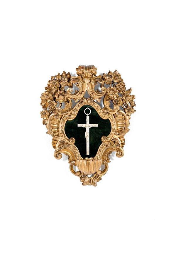 Acquasantiera con Corpus di Cr  - Asta Antiquariato - Incanto Casa d'Aste e Galleria