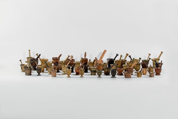Lotto composto da 50 mortai in  - Asta Antiquariato - Incanto Casa d'Aste e Galleria