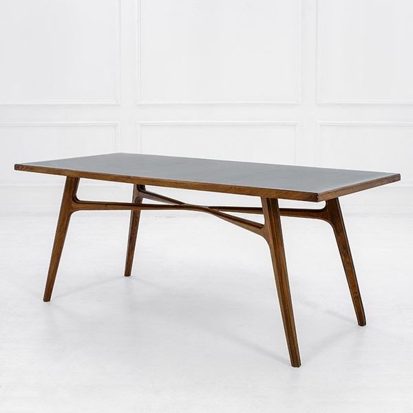 Scuola di Torino : Tavolo
Legno di noce massello  - Auction Design - Incanto Casa d'Aste e Galleria