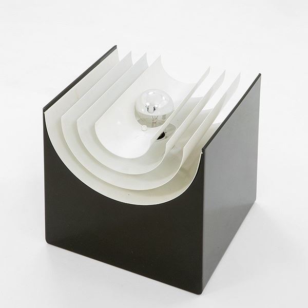 Lampada da tavolo
Metallo lac  - Auction Design - Incanto Casa d'Aste e Galleria