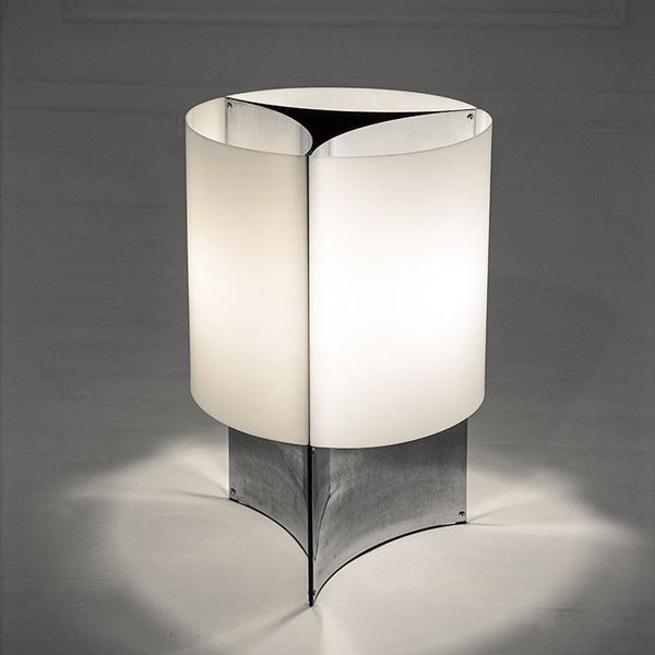 Massimo Vignelli - Lampada da tavolo mod. 526
Ac