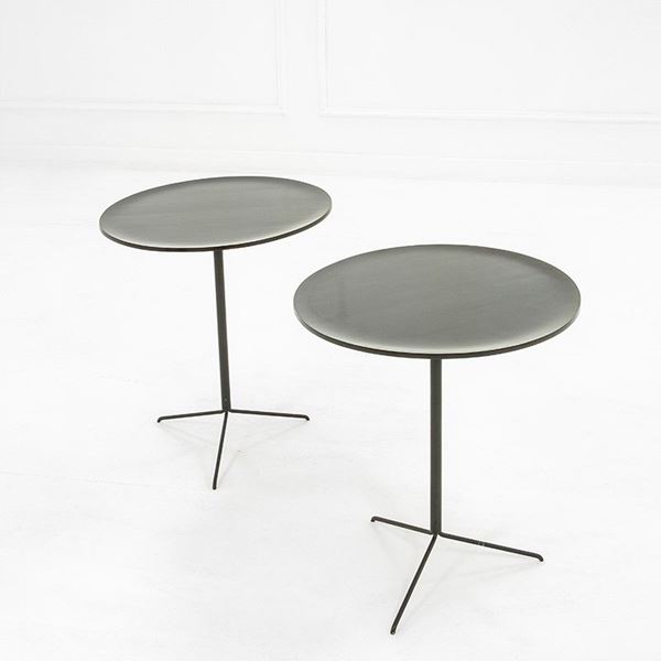 Osvaldo Borsani : Due tavolini
Metallo smaltato  - Auction Design - Incanto Casa d'Aste e Galleria