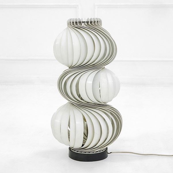 Olaf Von Bohr : Lampada da terra
Alluminio sm  - Asta Design - Incanto Casa d'Aste e Galleria