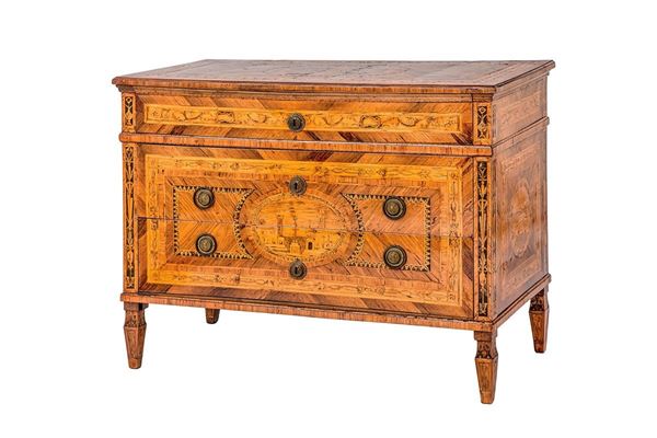 Importante com&#242; impiallacciato  - Asta Antiquariato - Incanto Casa d'Aste e Galleria