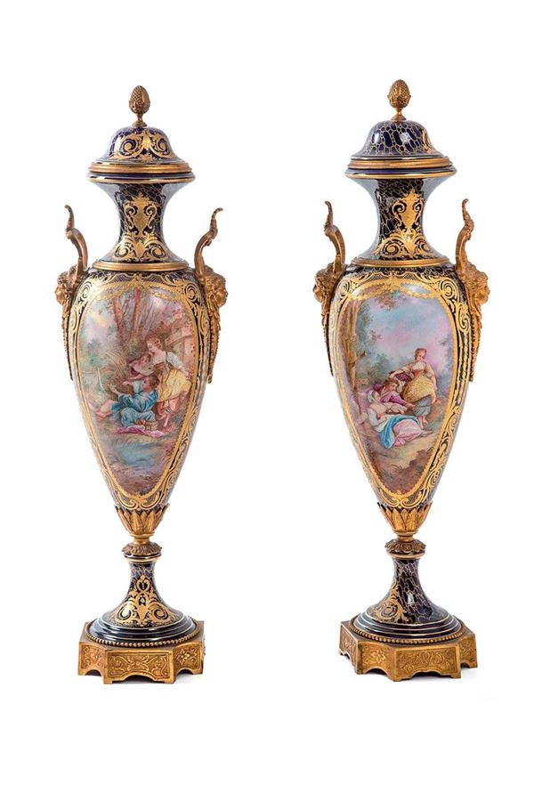 Coppia di grandi vasi con cope  - Asta Antiquariato - Incanto Casa d'Aste e Galleria