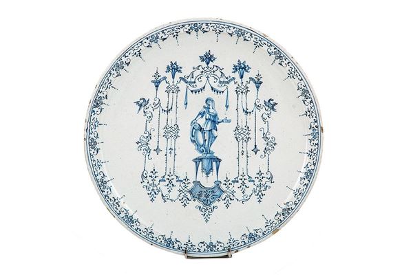 Alzata circolare in maiolica d
