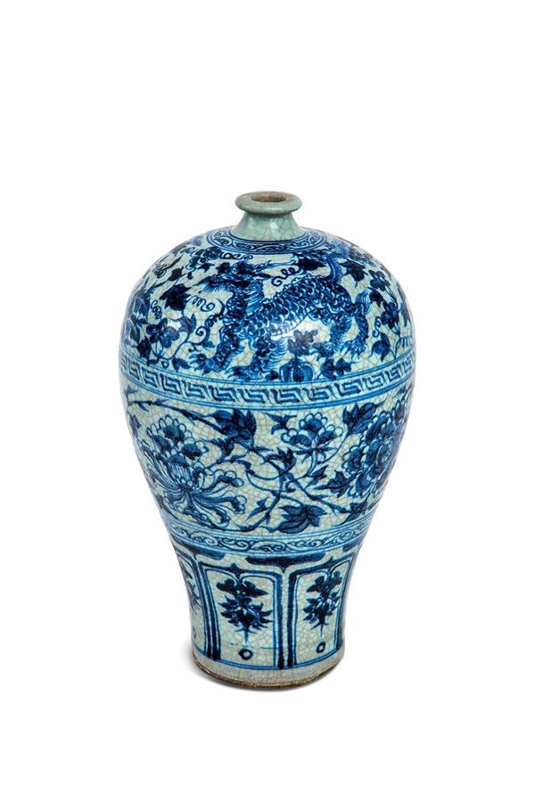 Vaso in porcellana con decoro 