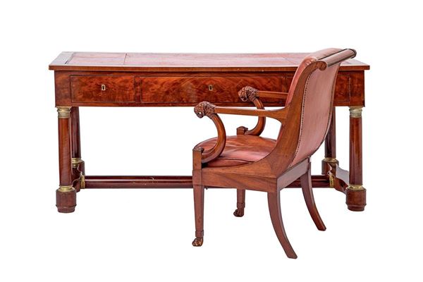 Scrivania da centro impiallacc  - Asta Antiquariato - Incanto Casa d'Aste e Galleria