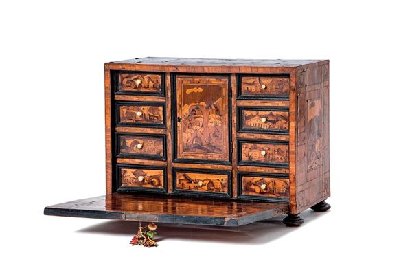 Piccolo monetiere lastronato i  - Auction Antiquariato - Incanto Casa d'Aste e Galleria
