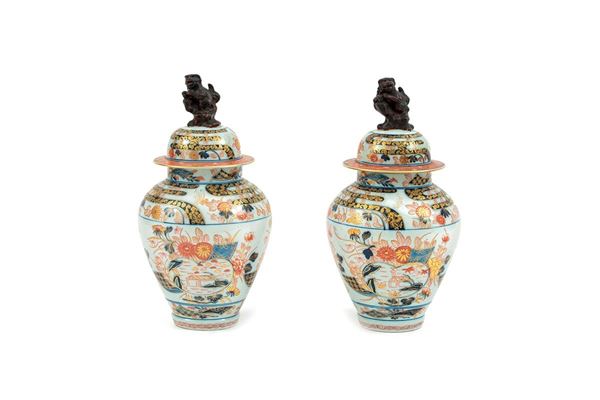 Coppia di potiches in porcella  - Asta Antiquariato - Incanto Casa d'Aste e Galleria