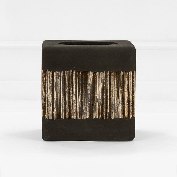 Johanna Grawunder : Vaso della Collezione Masks
C  - Auction Design - Incanto Casa d'Aste e Galleria