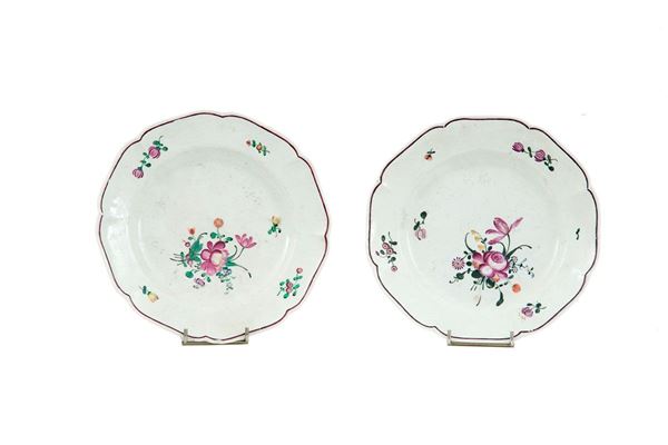 Coppia di piatti in porcellana  - Auction Antiquariato - Incanto Casa d'Aste e Galleria