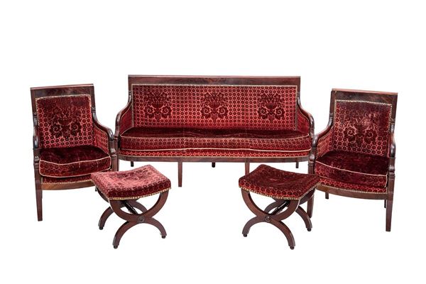 Salotto composto da un divano,  - Auction Antiquariato - Incanto Casa d'Aste e Galleria