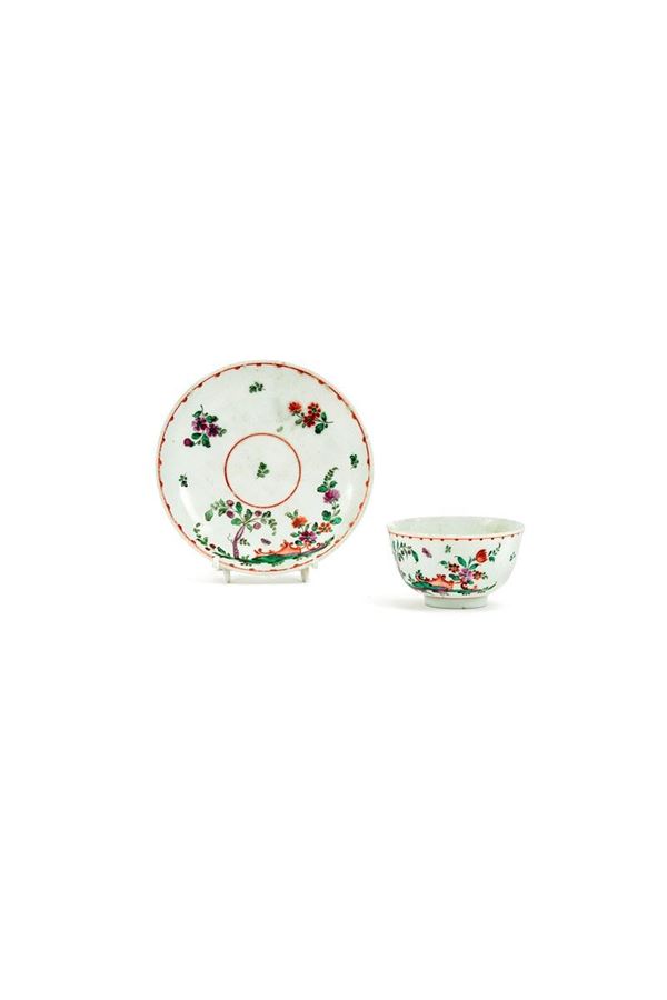 Tazzina con piattino in porcel  - Asta Antiquariato - Incanto Casa d'Aste e Galleria
