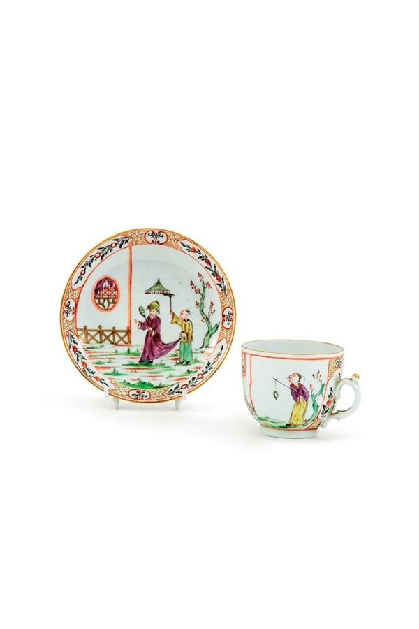 Tazzina con piattino in porcel  - Auction Antiquariato - Incanto Casa d'Aste e Galleria