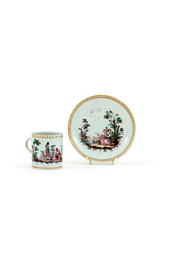 Tazzina con piattino in porcel  - Asta Antiquariato - Incanto Casa d'Aste e Galleria