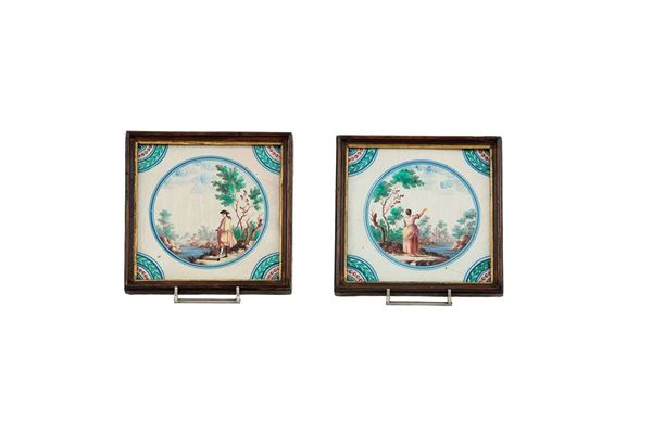 Due piastrelle in maiolica dip