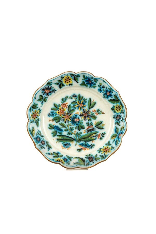 Grande piatto di forma mossa i  - Asta Antiquariato - Incanto Casa d'Aste e Galleria