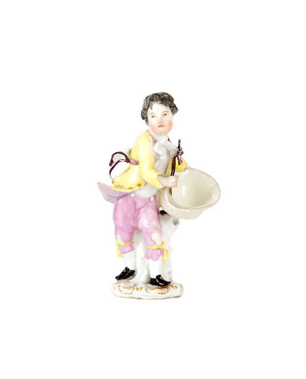 Statuina in porcellana raffigu  - Auction Antiquariato - Incanto Casa d'Aste e Galleria