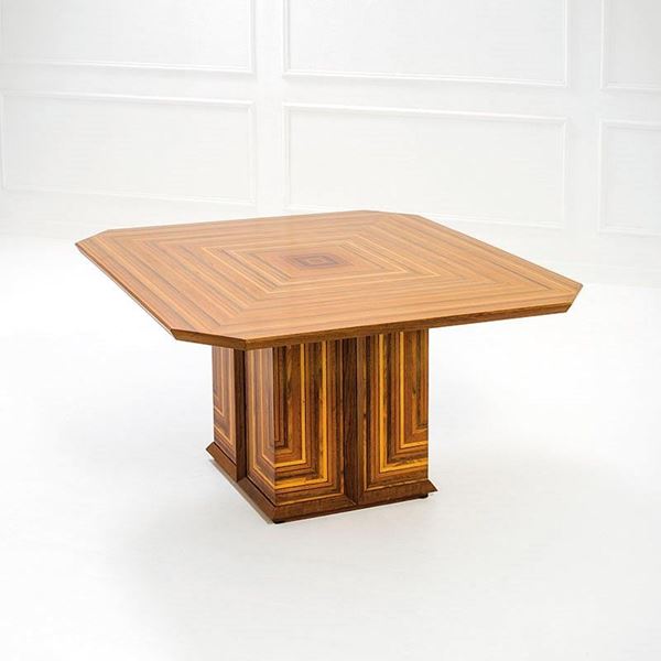 Luciano Frigerio : Raro tavolo mod. Paganini
Leg  - Auction Design Vol I e II - Incanto Casa d'Aste e Galleria