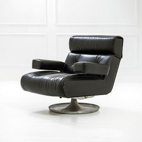 Osvaldo Borsani : Rara poltrona girevole e regol  - Asta Design Vol I e II - Incanto Casa d'Aste e Galleria