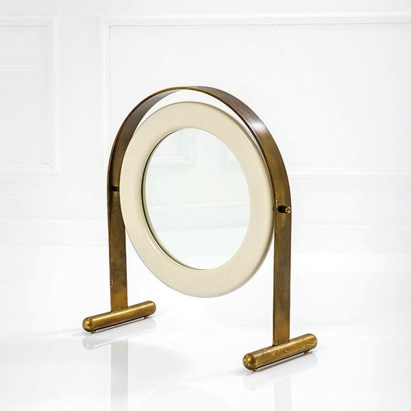 Ettore Sottsass : Specchiera da tavolo
Legno la  - Auction Design Vol I e II - Incanto Casa d'Aste e Galleria