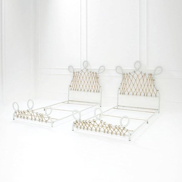 Due letti
Tubolare metallico   - Asta Design Vol I e II - Incanto Casa d'Aste e Galleria