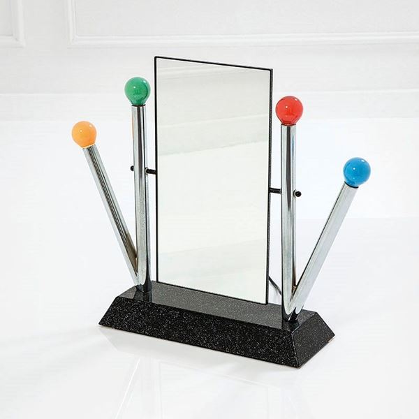 Anna Anselmi : Specchio da tavolo mod. Yukka
  - Auction Design Vol I e II - Incanto Casa d'Aste e Galleria