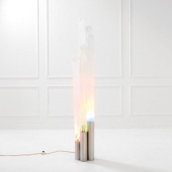 Lampada da terra
Metallo sati  - Asta Design Vol I e II - Incanto Casa d'Aste e Galleria
