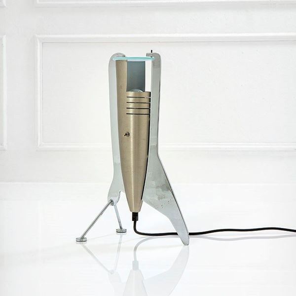 Massimo Iosa Ghini : Lampada da tavolo mod. Faro
M  - Auction Design Vol I e II - Incanto Casa d'Aste e Galleria