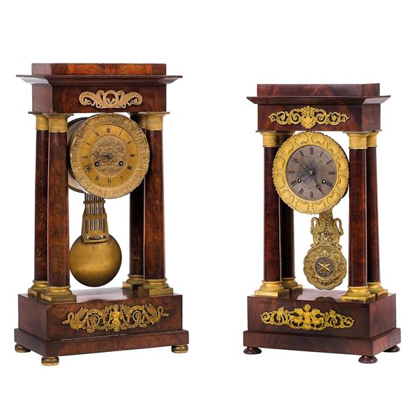 Due orologi in legno montati s  - Auction Antiquariato - Incanto Casa d'Aste e Galleria