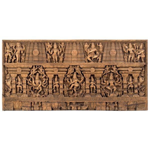 Grande pannello in legno scolp