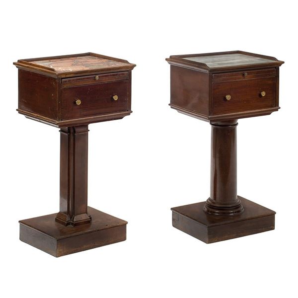 Coppia di comodini da centro,   - Auction Antiquariato - Incanto Casa d'Aste e Galleria