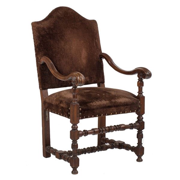 Poltrona in noce con gambe e b  - Asta Antiquariato - Incanto Casa d'Aste e Galleria