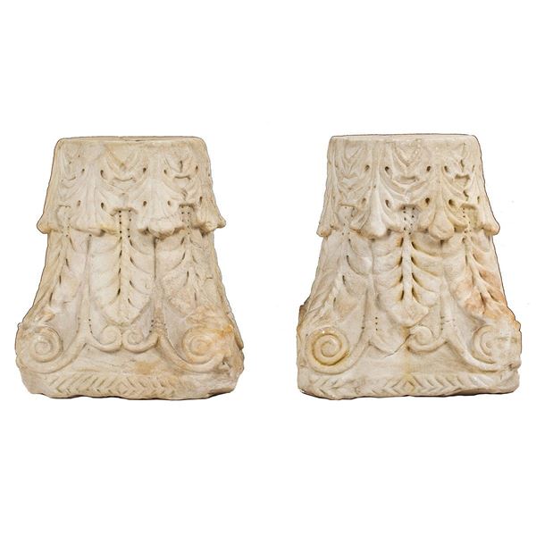 Coppia di capitelli corinzi in  - Auction Antiquariato - Incanto Casa d'Aste e Galleria