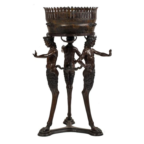 Grande braciere portatile in s  - Auction Antiquariato - Incanto Casa d'Aste e Galleria