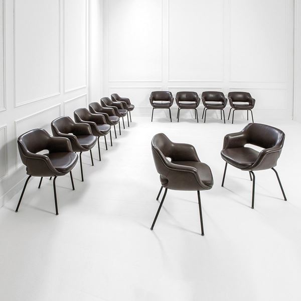 Olli Mannermaa : Dodici poltroncine mod. 1106
  - Auction Design - Incanto Casa d'Aste e Galleria
