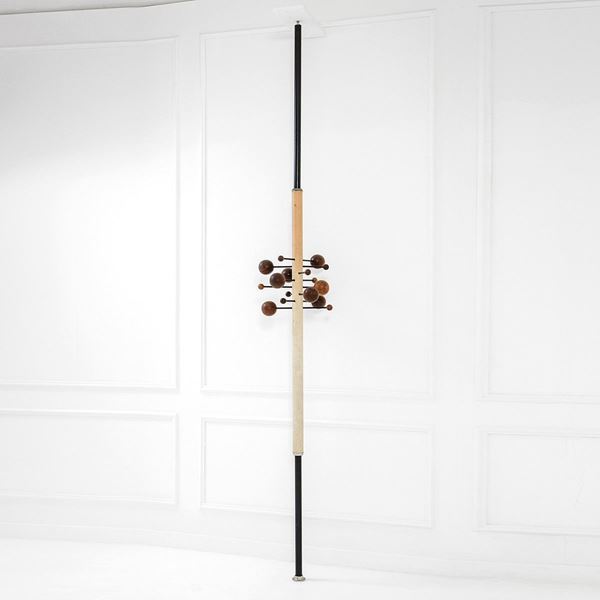 Osvaldo Borsani : Appendiabiti mod. AT16
Allumi  - Auction Design - Incanto Casa d'Aste e Galleria