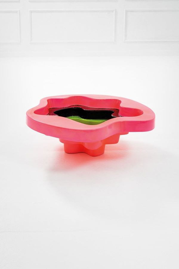 Karim Rashid : Centrotavola mod. Bolo Topogra  - Asta Spring Design - Incanto Casa d'Aste e Galleria