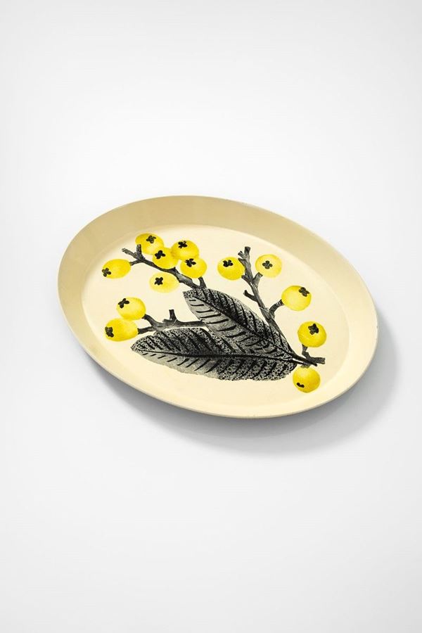 Piero Fornasetti : Vassoio della serie Nespole
M  - Asta Spring Design - Incanto Casa d'Aste e Galleria