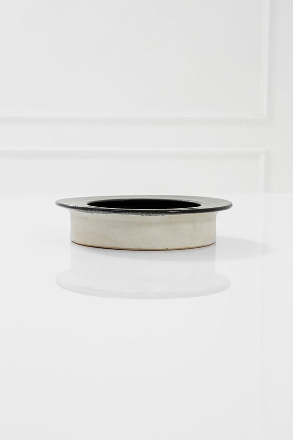Bruno Gambone : Svuotatasche
Ceramica smaltat  - Asta Spring Design - Incanto Casa d'Aste e Galleria