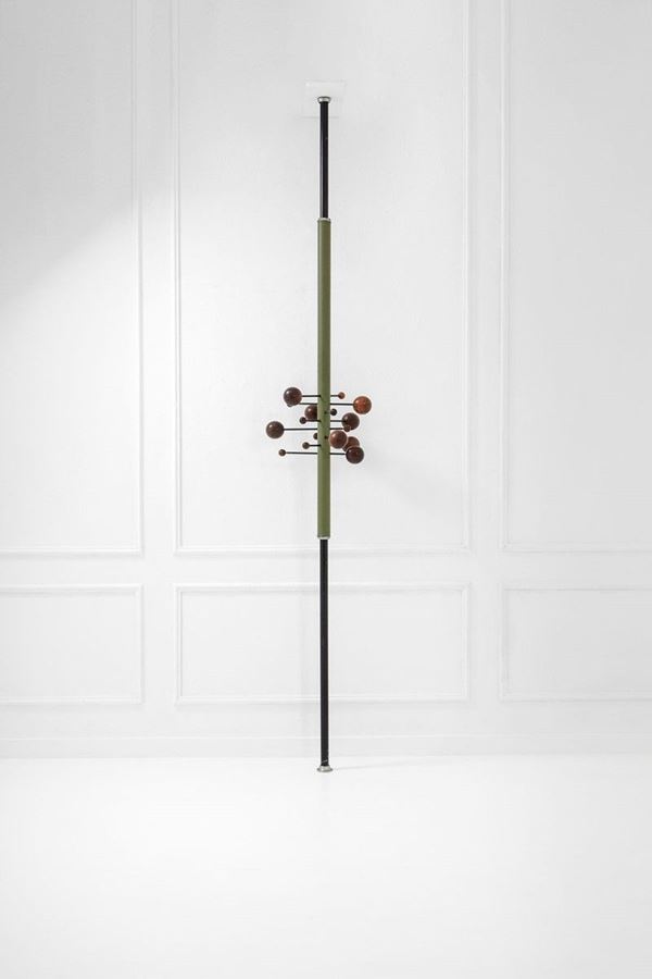 Osvaldo Borsani : Appendiabiti girevole cielo-te  - Auction Spring Design - Incanto Casa d'Aste e Galleria